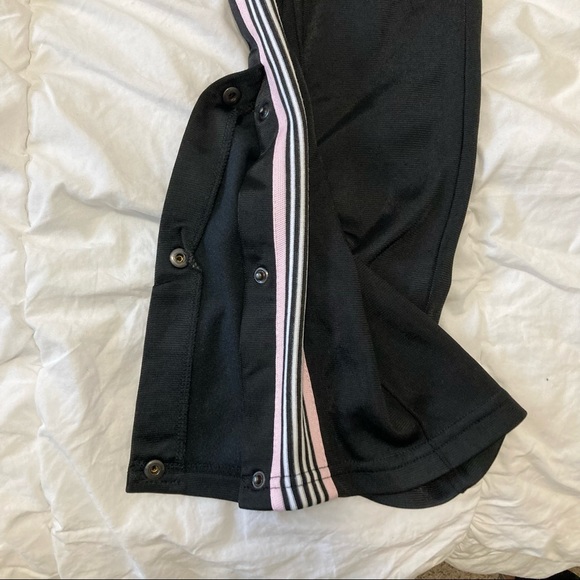 Worn twice.Loose fit casual pants, black,13-15 girls, fits like m in womens. - Picture 3 of 7